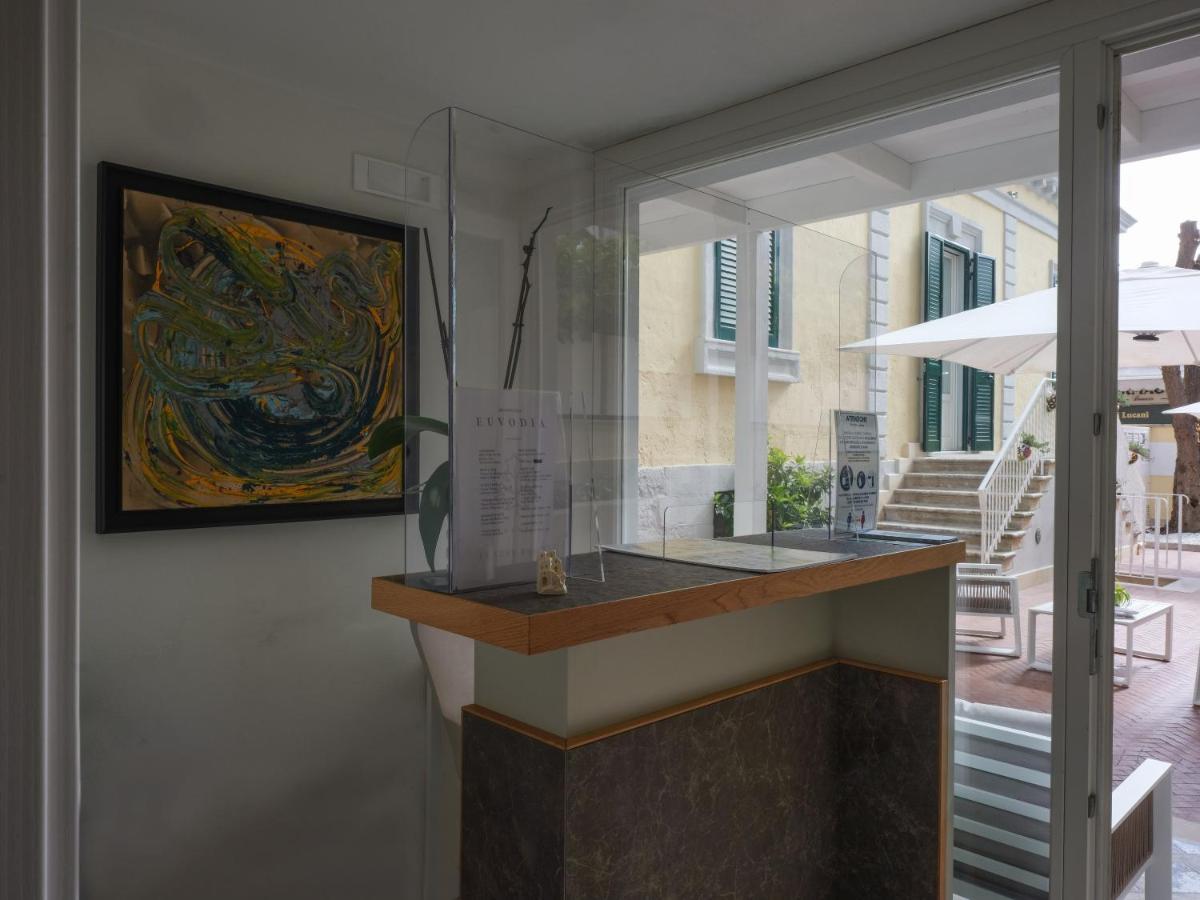 Euvodia Luxury Rooms Matera Exterior photo