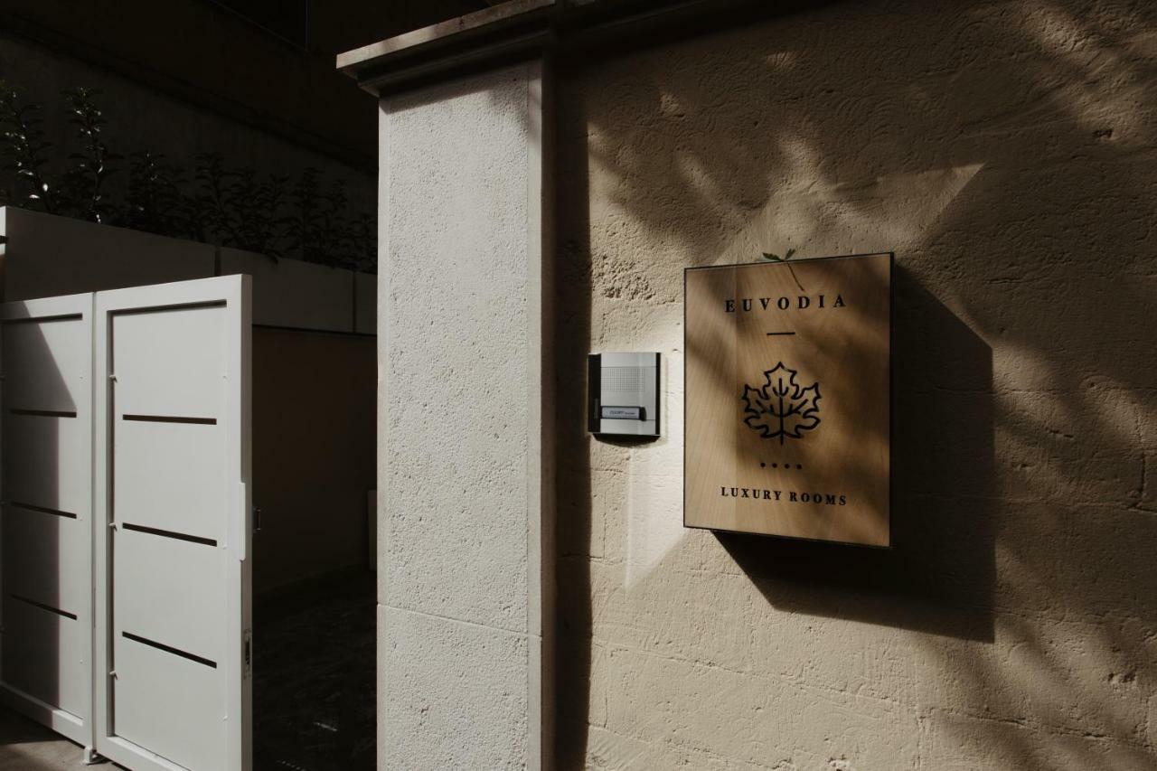Euvodia Luxury Rooms Matera Exterior photo